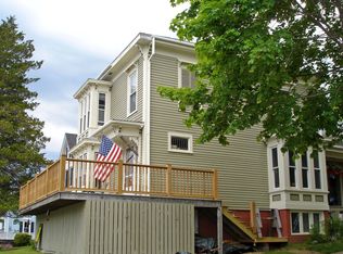 15 West St, Boothbay Harbor, ME 04538