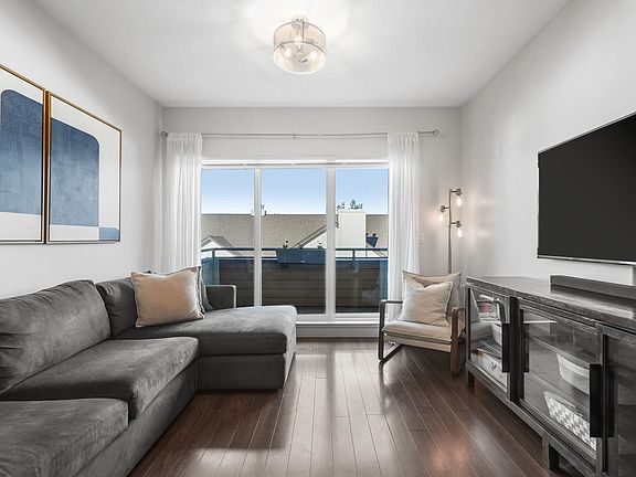 4th image of 5811 177b St #406