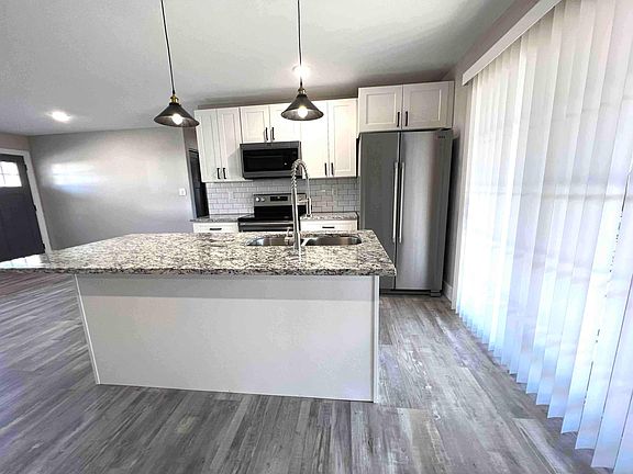 5th image of 3385 Coleen Dr