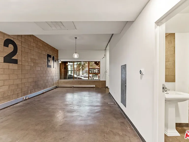 6615 Melrose Ave #3 — Photo 7