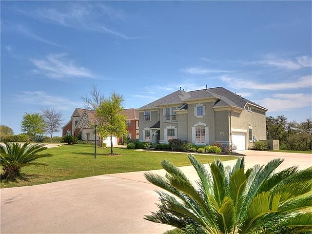 2nd image of 220 Varco Dr