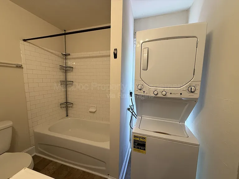 320 Wolfe St #A — Photo 11