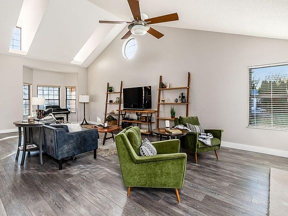3rd image of 128 Academy Woods Dr