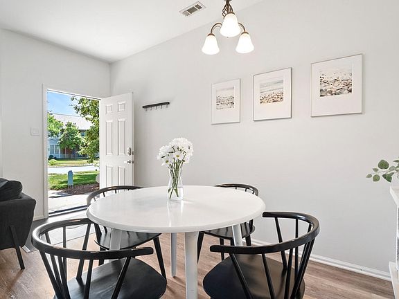 3rd image of 4109 Westminster Pl