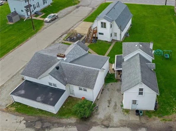 54 50th Pike, Meadow Lands, PA 15347