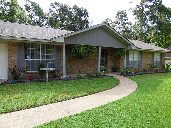 3rd image of 3119 Lake Forest Dr