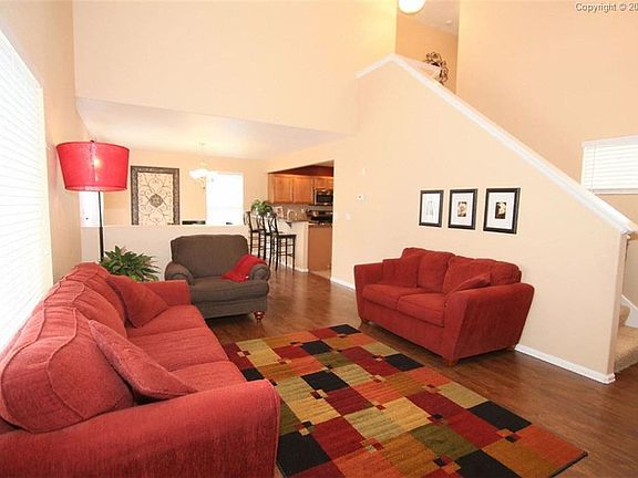 Natural light from the perfectly placed windows.