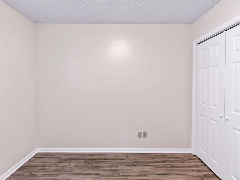 105 Bearwood Dr — Photo 11