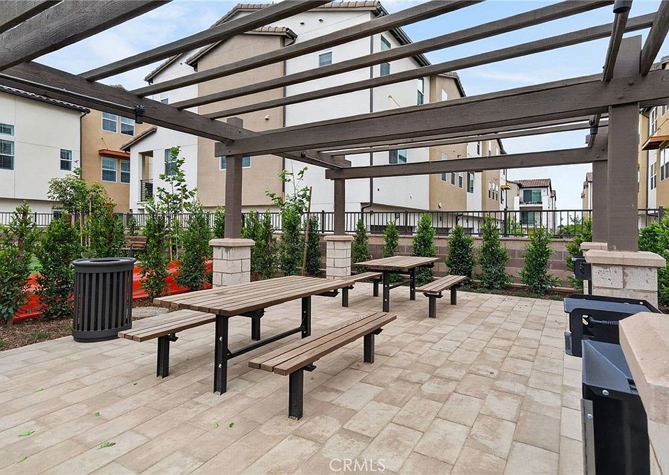 2nd image of 730 Tropicana Pl