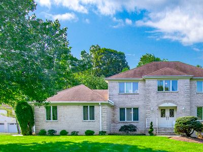 85 Knob Hill Rd, Morganville, NJ, 07751