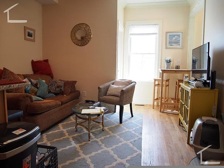 25 Lothrop St #5 — Photo 6