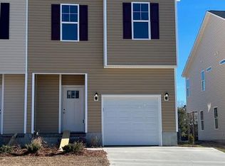 243 Shallowbag Ln, Jacksonville, NC 28546