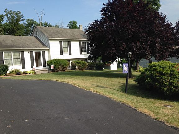 3rd image of 1502 Mallard Pl