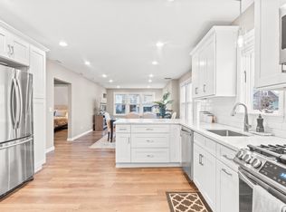 909 Hope St, Providence, RI 02906