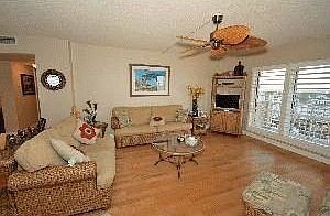 3rd image of 1621 Gulf Blvd APT 1208