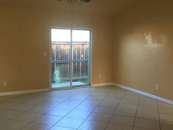 3rd image of 1622 Josephine Ave