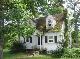 290 Lakeview Dr, Fremont, IN 46737