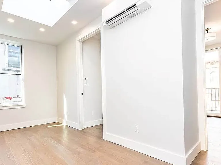 1079 Lafayette Ave #406 — Photo 5