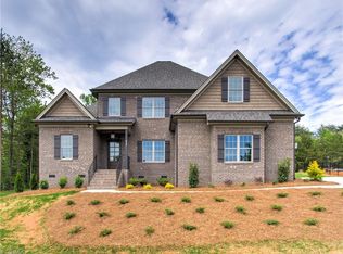 920 Eastshore Cir, Stokesdale, NC 27357