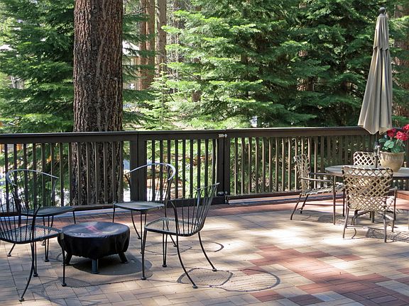 Expansive Azek Decking