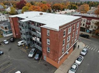 526 South St APT 4R, Holyoke, MA 01040