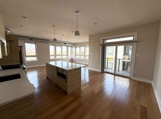 3208 Capri Dr #B404, Philadelphia, PA 19145