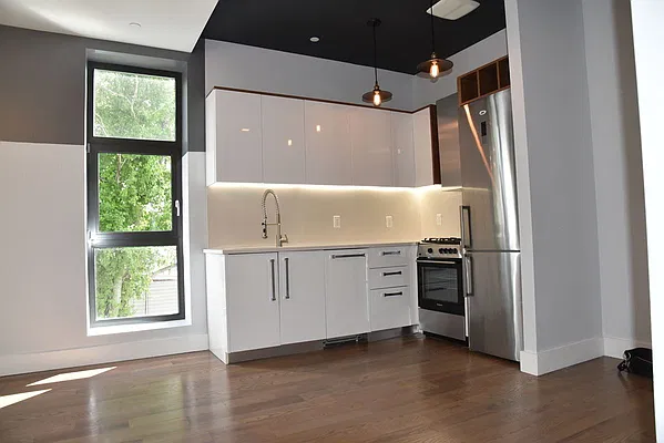Rented by Cyberapts Management | media 45