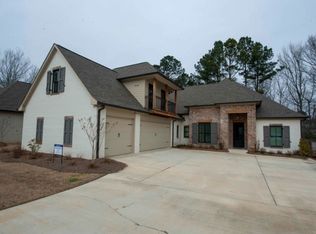 112 Ironwood Plantation Blvd, Madison, MS 39110