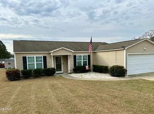 39 Old Fort Ct, Spring Lake, NC 28390