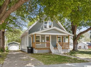 2862 Crown Point Ave, Omaha, NE 68111