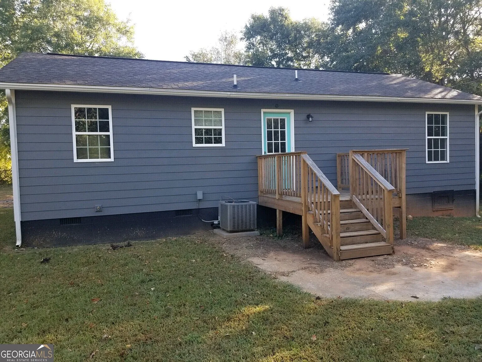 3 bed, 2.0 bath, 1008 sqft, $1,500 — Photo 3
