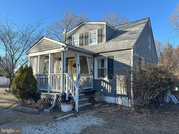 1818 Division Rd, Pasadena, MD 21122