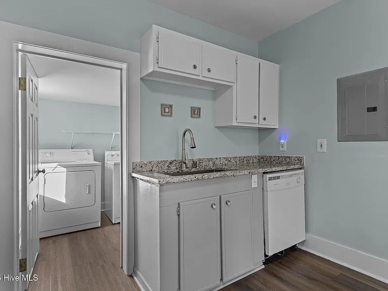1406 Evans St #B — Photo 14