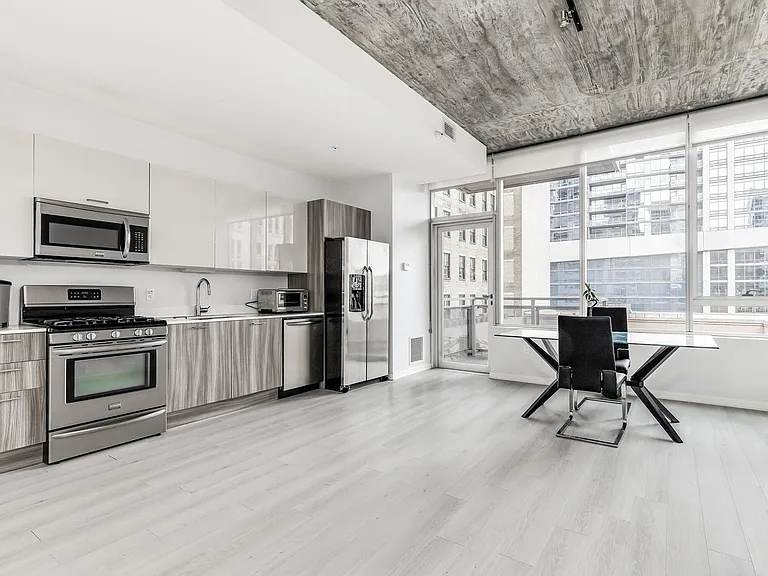 1345 S Wabash Ave #412 — Photo 6
