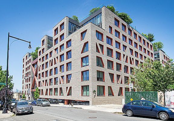 5th image of 123 Melrose St APT 824