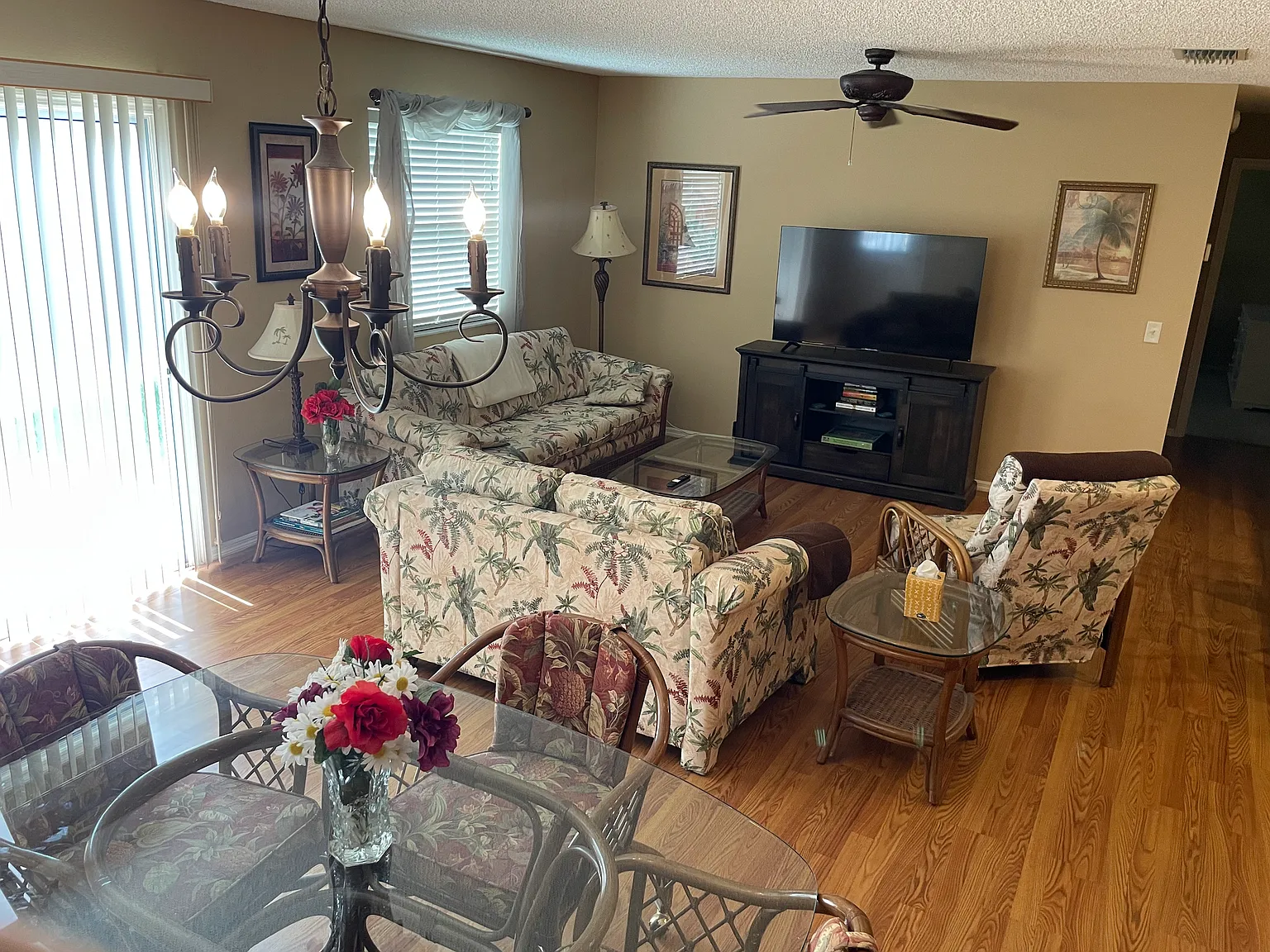 2 bed, 1200 sqft, $2,250 — Photo 2