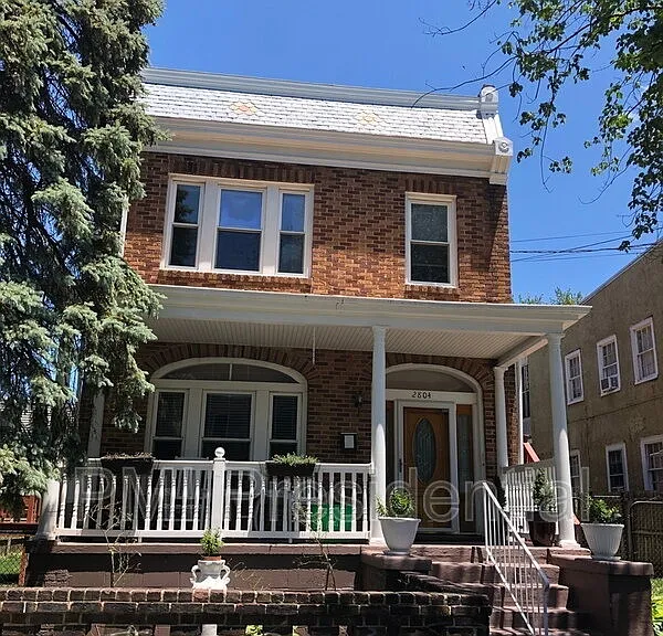 2804 E Leigh St #B — Photo 1