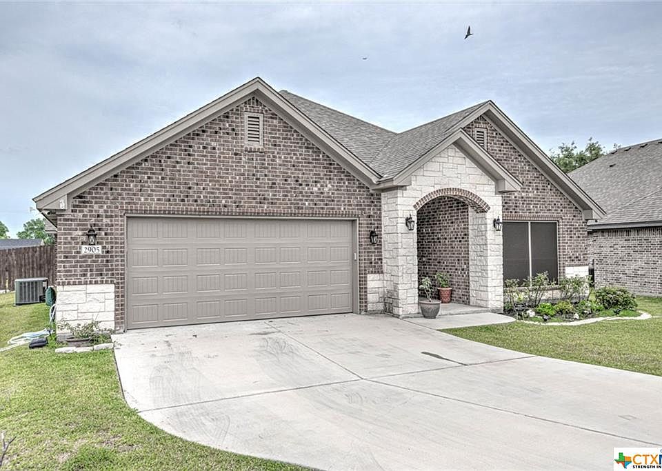 1st image of 2905 Crystal Ann Dr