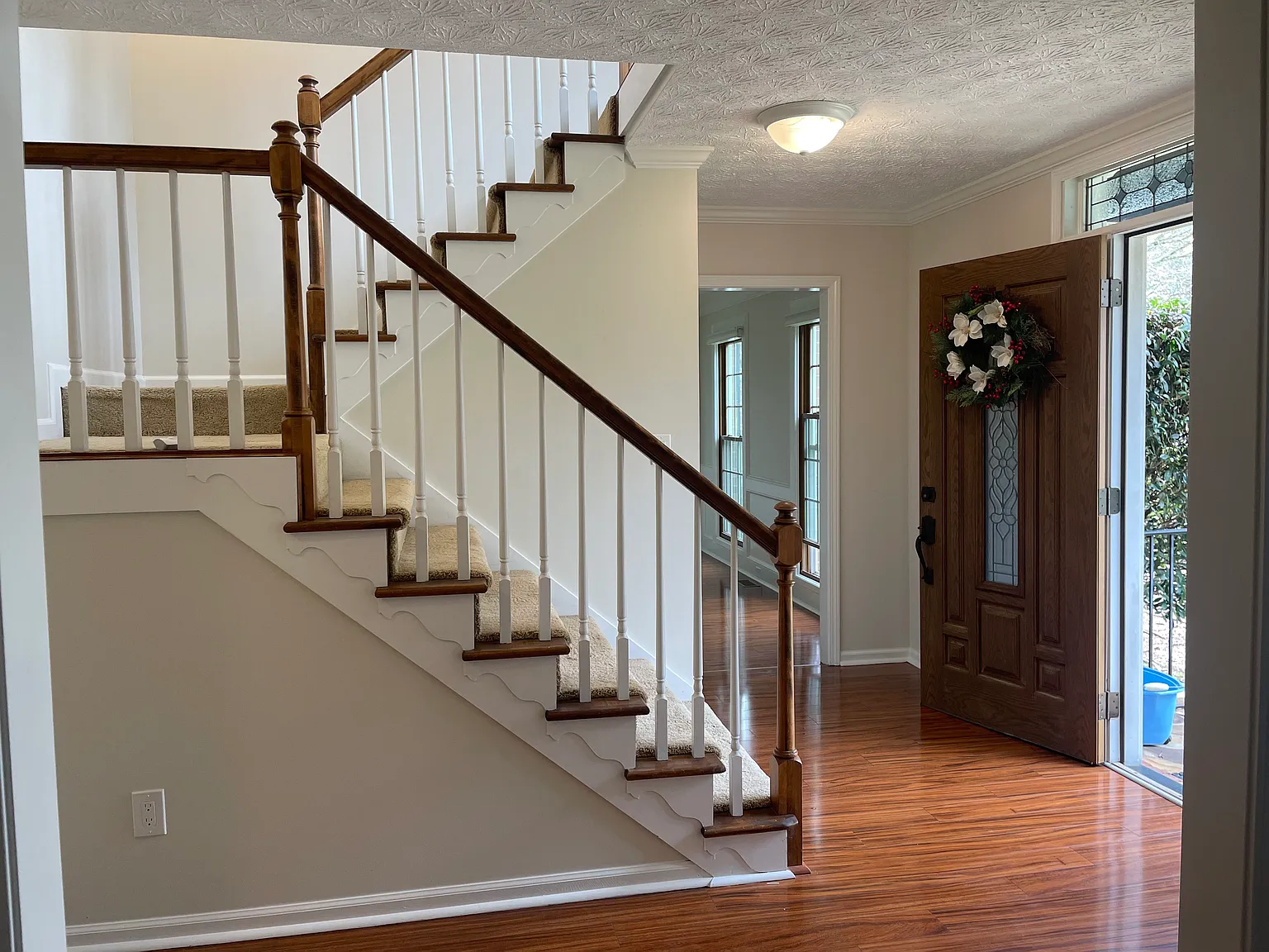 4330 Riverhill Ln NE — Photo 3