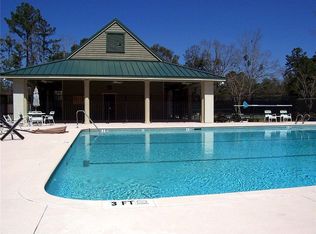 602 Marina Isle Dr, Woodbine, GA 31569