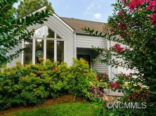 16 Highland Pointe Ct, Weaverville, NC 28787