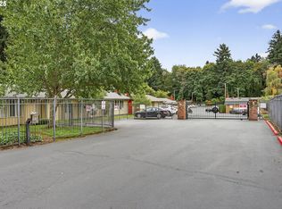 3903 E 18th St, Vancouver, WA 98661