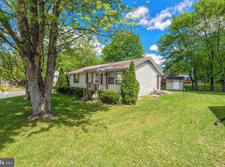 107 W Deer Park Rd, Gaithersburg, MD 20877