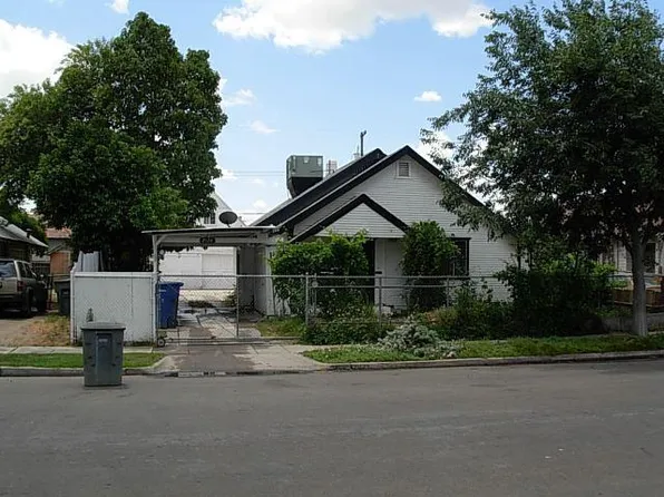 2028 E Clay Ave, Fresno, CA 93701