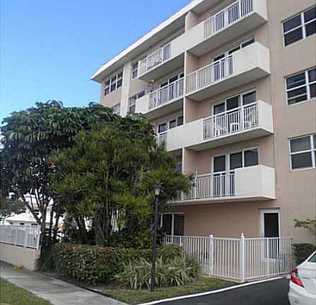 2nd image of 550 Bayshore Dr APT 201