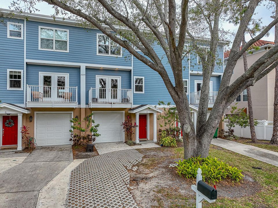 1st image of 3209 W Horatio St Unit 2