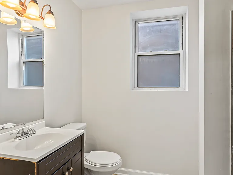 70 Morris St #3E — Photo 14