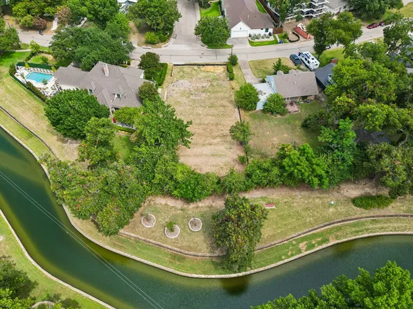 12821 Epps Field Rd, Farmers Branch, TX 75234