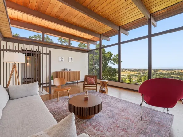 410 Conil Way, Portola Valley, CA 94028