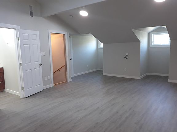 3rd image of 20704 Bonanza St APT B